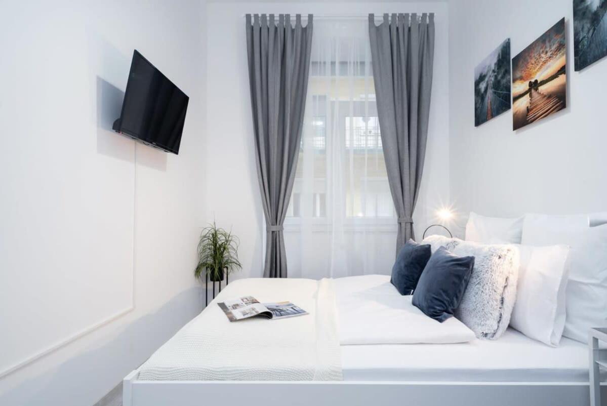 New Home At Exlusive Central Location بودابست المظهر الخارجي الصورة